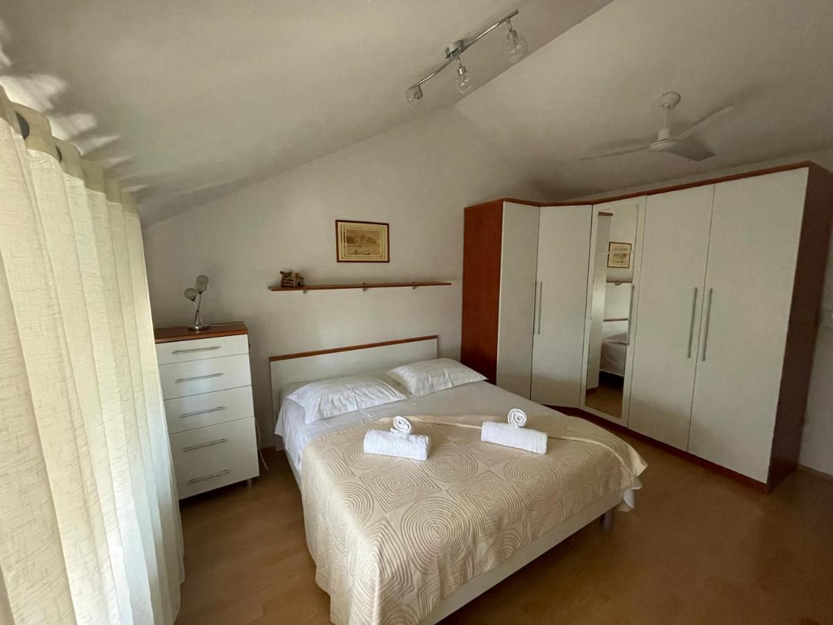 Vacation House Marin With Jacuzzi - Bol, Brac Eksteriør billede